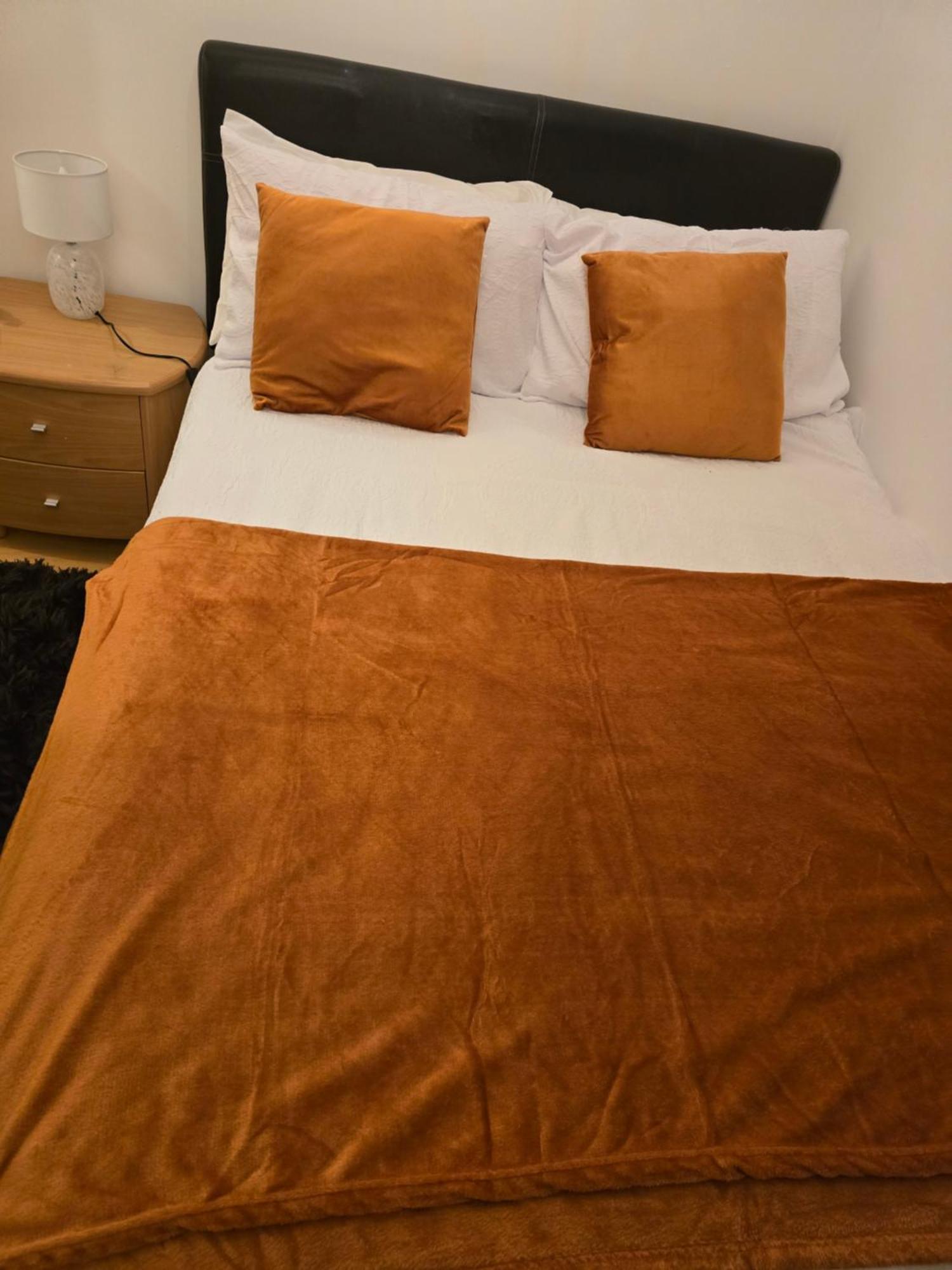 Shinfield Room Away From Home المظهر الخارجي الصورة